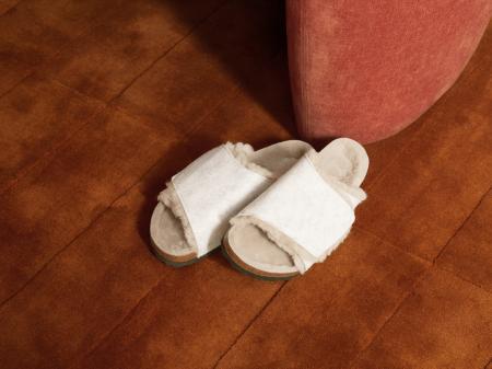 BIRKENSTOCKより、ユーティリティファッションをイメ BIRKENSTOCKより、ユーティリティファッションをイメ