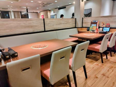 安楽亭野田店が大進化!木や緑の温もりに包まれたスタ 安楽亭野田店が大進化!木や緑の温もりに包まれたスタ