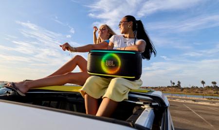 音質に特化した「AI Sound Boost」を搭載し、JBLプロ 音質に特化した「AI Sound Boost」を搭載し、JBLプロ