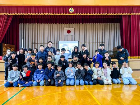 大志小学校5年生62名が参加ペットボトルキャップをア 大志小学校5年生62名が参加ペットボトルキャップをア