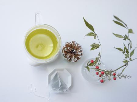 季節の移ろいをお茶で届ける──TEARTが「季節のお茶の 季節の移ろいをお茶で届ける──TEARTが「季節のお茶の