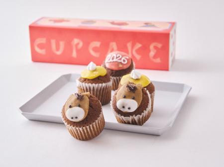 2026年 干支スイーツ「ベイクド新春 午(うま)カップ 2026年 干支スイーツ「ベイクド新春 午(うま)カップ