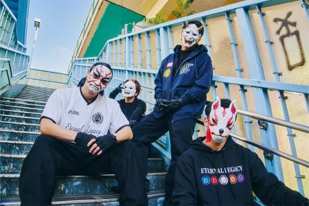 HATTRICK、メンバー全員がお面を着用する謎のおutf-8 HATTRICK、メンバー全員がお面を着用する謎のおutf-8