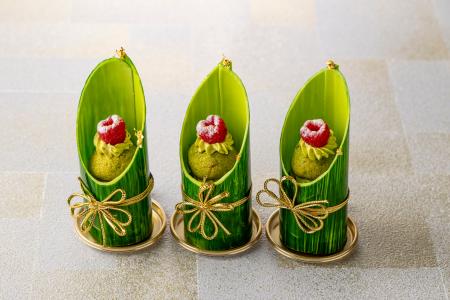 【ヒルトン東京】お正月に楽しむデザートや年始のおも 【ヒルトン東京】お正月に楽しむデザートや年始のおも