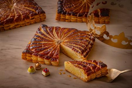 新年の幸運を呼ぶフランス菓子 ペストリーシェフ佐藤 新年の幸運を呼ぶフランス菓子 ペストリーシェフ佐藤