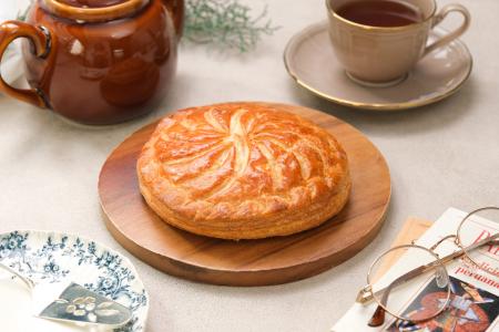 【おうちでフランスの新年を体験】幸福を分け合うスイ 【おうちでフランスの新年を体験】幸福を分け合うスイ