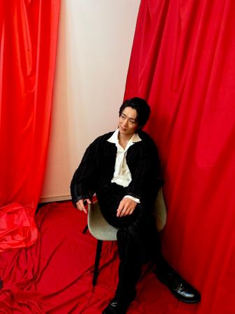 【取材風景をちょい見せ】“ノックアウトボイス”で演歌 【取材風景をちょい見せ】“ノックアウトボイス”で演歌