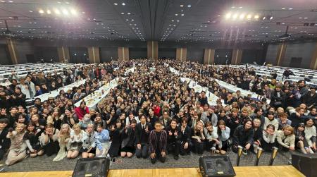 【美容室 Ash】約950名が集う社内アワード「Ash パー 【美容室 Ash】約950名が集う社内アワード「Ash パー