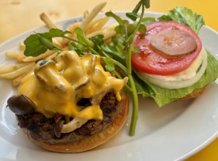 ホームワークスより「ディープフォレストチーズバーガ ホームワークスより「ディープフォレストチーズバーガ