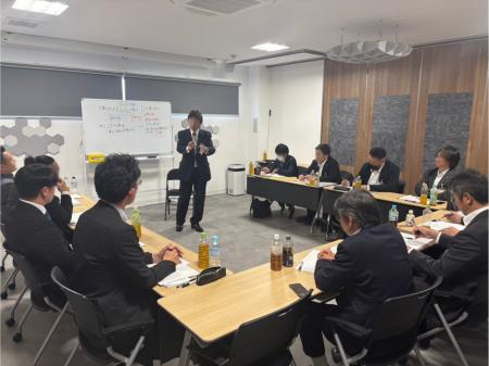 マネジメント層向け「コーチング研修」を実施|栗山自 マネジメント層向け「コーチング研修」を実施|栗山自