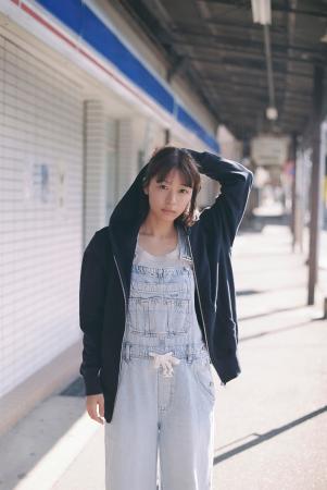 俳優 鳴海唯、季刊ZINE企画『Magic hour』がスタート 俳優 鳴海唯、季刊ZINE企画『Magic hour』がスタート