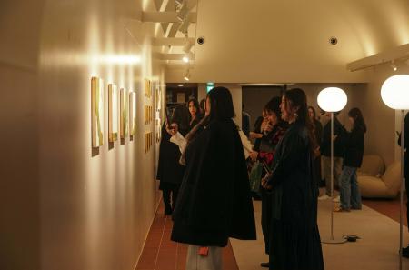 アーティスト Kim Rose 日本初個展「Path of Gold ― アーティスト Kim Rose 日本初個展「Path of Gold ―