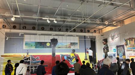 金津創作の森美術館「長坂真護展 Still A BLACK STAR 金津創作の森美術館「長坂真護展 Still A BLACK STAR