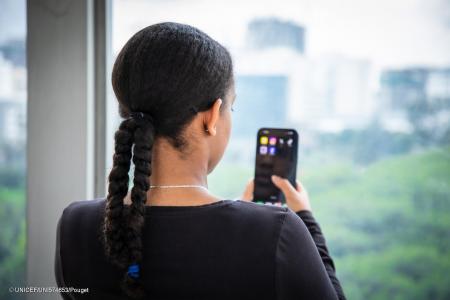 「年齢制限だけでは子どもを守れない」 子ども向けソ 「年齢制限だけでは子どもを守れない」 子ども向けソ