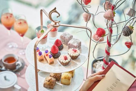 苺を堪能できる大人気のアフタヌーンティーが今年も登 苺を堪能できる大人気のアフタヌーンティーが今年も登