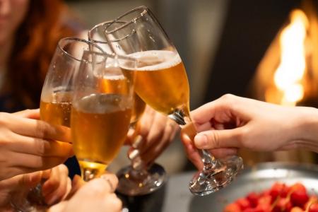 【愛知 知多半島】年末年始の期間限定。アルコールや 【愛知 知多半島】年末年始の期間限定。アルコールや