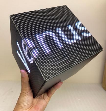 新製品 手のひらサイズの「 LED CUBE パネル 」バッテ 新製品 手のひらサイズの「 LED CUBE パネル 」バッテ