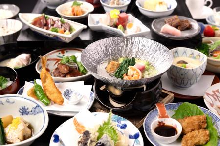 日本料理雲海 平日限定!オーダーブッフェ「和彩(わ 日本料理雲海 平日限定!オーダーブッフェ「和彩(わ