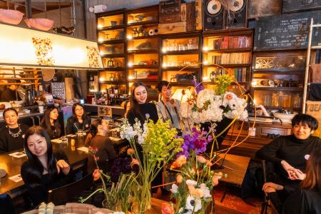 YOHAKU NY「参加型生け花インスタレーション」をブル YOHAKU NY「参加型生け花インスタレーション」をブル