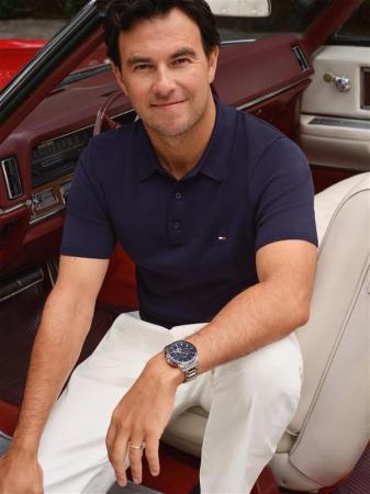 トミー ヒルフィガー、F1(R)ドライバーのセルジオ・ペ トミー ヒルフィガー、F1(R)ドライバーのセルジオ・ペ