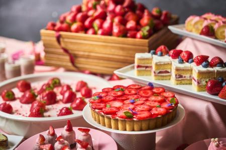 あまおう苺が食べ放題!「センタラ・ストロベリー・フ あまおう苺が食べ放題!「センタラ・ストロベリー・フ