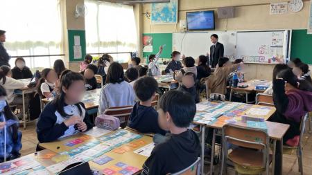 「人生の練習」ができる学校向け金融/キャリア教育ゲ 「人生の練習」ができる学校向け金融/キャリア教育ゲ