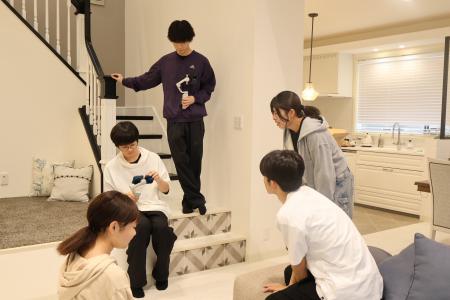 学生による PR 動画制作プロジェクト「撮り旅 in 柏」 学生による PR 動画制作プロジェクト「撮り旅 in 柏」