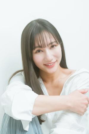 元宝塚歌劇団白峰ゆりがアリゲーターに所属決定! 元宝塚歌劇団白峰ゆりがアリゲーターに所属決定!