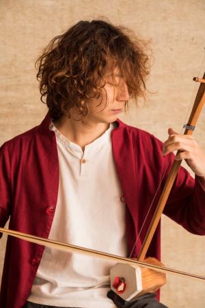 アクロス福岡1,800人完売の和胡奏者・里地帰がcorom( アクロス福岡1,800人完売の和胡奏者・里地帰がcorom(