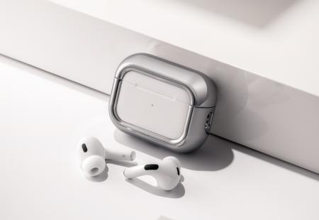 Arc、覆わずに守る。世界で最もミニマルなAirPods Pro Arc、覆わずに守る。世界で最もミニマルなAirPods Pro