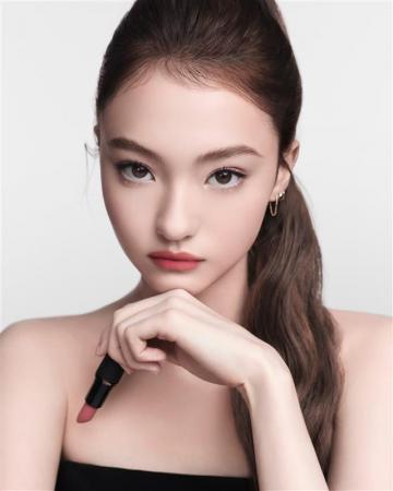 【M・A・C】「パウダー キス」シリーズが記録的ヒット 【M・A・C】「パウダー キス」シリーズが記録的ヒット