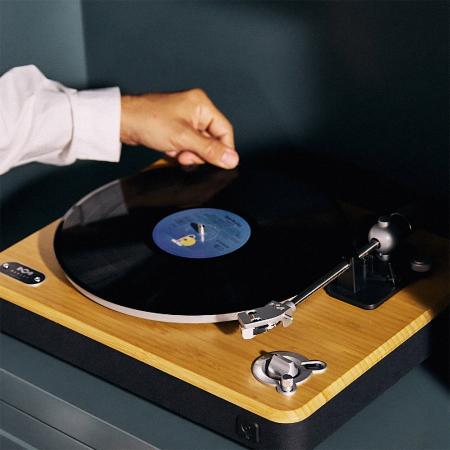 アナログレコードの豊かな音楽体験を、現代のライフス アナログレコードの豊かな音楽体験を、現代のライフス