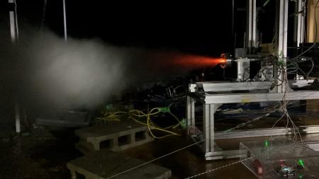 Chart株式会社、自社開発ハイブリッドロケットエンジ Chart株式会社、自社開発ハイブリッドロケットエンジ