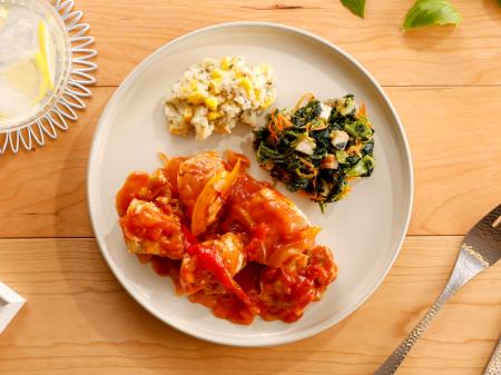 鶏肉を従来の1.6倍に増量!「特製トマトソースのutf-8 鶏肉を従来の1.6倍に増量!「特製トマトソースのutf-8