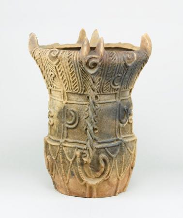 古美術業界で話題!待望の資格検定始動 公益財団法人 古美術業界で話題!待望の資格検定始動 公益財団法人