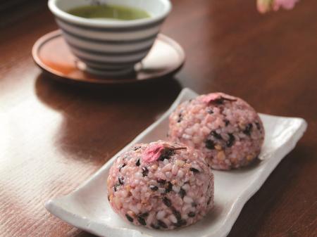 【3日間限定】春彼岸に合わせた「さくらの六穀おはぎ 【3日間限定】春彼岸に合わせた「さくらの六穀おはぎ