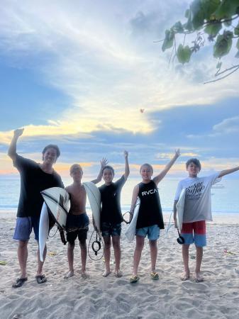 茅ヶ崎出身のプロサーファー 森 友二氏主催「バリ島サ 茅ヶ崎出身のプロサーファー 森 友二氏主催「バリ島サ