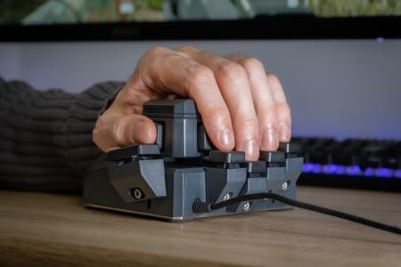 【日本初上陸】ドイツ発・究極の操作性を追求したゲー 【日本初上陸】ドイツ発・究極の操作性を追求したゲー