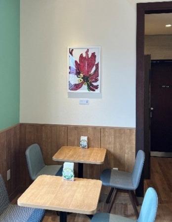 【MOS】障がいのある方のアート作品を店内に展示して 【MOS】障がいのある方のアート作品を店内に展示して