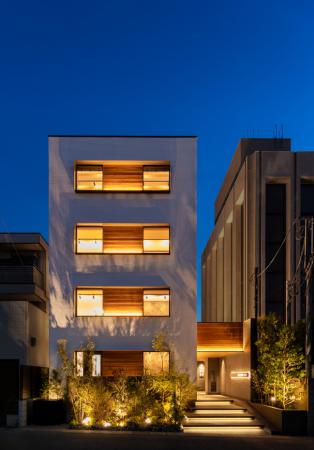 世界的建築家、大屋根リングの藤本壮介氏設計
utf-8 世界的建築家、大屋根リングの藤本壮介氏設計
utf-8