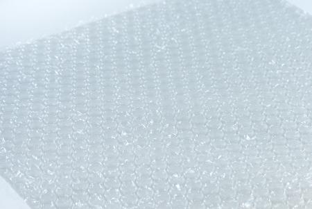 色味はあえての”くすんだグレー”!?再生原料でつくっ 色味はあえての”くすんだグレー”!?再生原料でつくっ