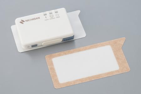 胸に貼るだけで呼吸運動を可視化する 貼付型ウェアラ 胸に貼るだけで呼吸運動を可視化する 貼付型ウェアラ