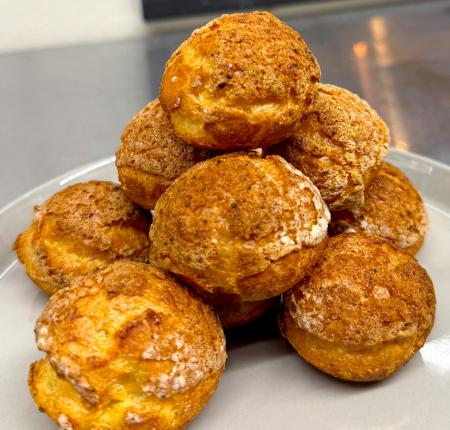 焼きたてプチシュークリーム&ミルクジェラート専門店 焼きたてプチシュークリーム&ミルクジェラート専門店