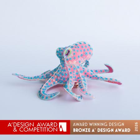 刺繍によるジュエリーブランド「NANA WATANABE」が、 刺繍によるジュエリーブランド「NANA WATANABE」が、
