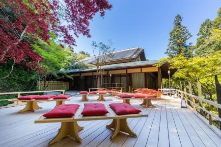 【伊豆長岡温泉 三養荘】「月見台」を復元し、日本文 【伊豆長岡温泉 三養荘】「月見台」を復元し、日本文