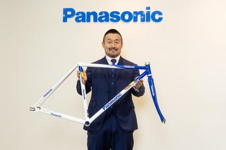 一瞬の迷いも許されない競技の世界で佐藤慎太郎選手が 一瞬の迷いも許されない競技の世界で佐藤慎太郎選手が