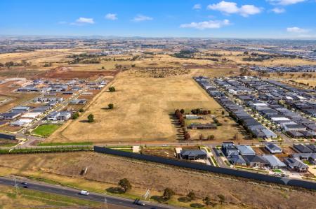 新たに約 230 区画の住宅開発用地を確保 海外事業の成 新たに約 230 区画の住宅開発用地を確保 海外事業の成