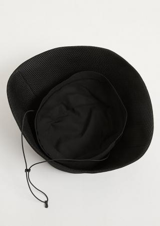 KREVAとALMOSTBLACKが新たなカプセルコレクションを発 KREVAとALMOSTBLACKが新たなカプセルコレクションを発