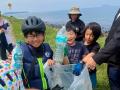 環境の日、唐津の離島・高島で全校児童13名が 環境の日、唐津の離島・高島で全校児童13名が