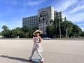 5歳の娘と世界を旅したアナウンサー榎戸教子、母校・ 5歳の娘と世界を旅したアナウンサー榎戸教子、母校・